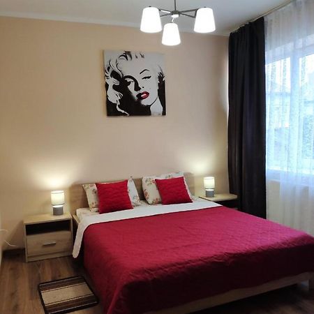 Apartments Domovik Мостова 5 Кв 37 Mukacheve Exterior photo